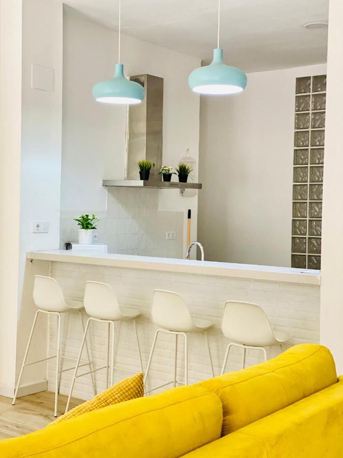 Flamenca Triana - Apartamento Wifi Con 2 Dormitorios 2 Sofas Camas 2 Banos Sevilla Exterior foto